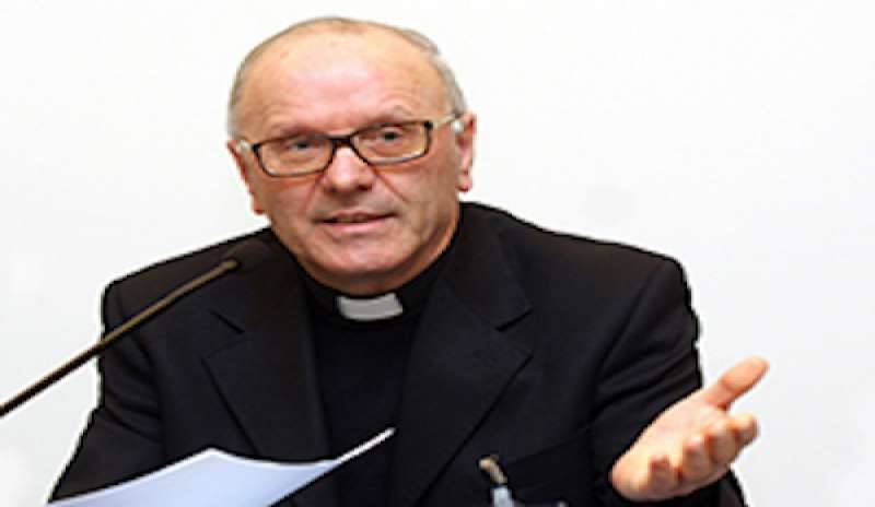 Il Santo Padre accetta la rinuncia di mons. Galantino alla diocesi di Cassano