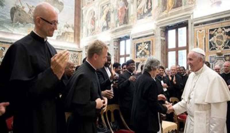 Il Santo Padre riceve i Pallottini: “Oggi troppi cuori induriti e volti senza pietà”