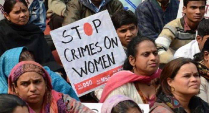 India: si oppone al matrimonio combinato, i genitori la uccidono