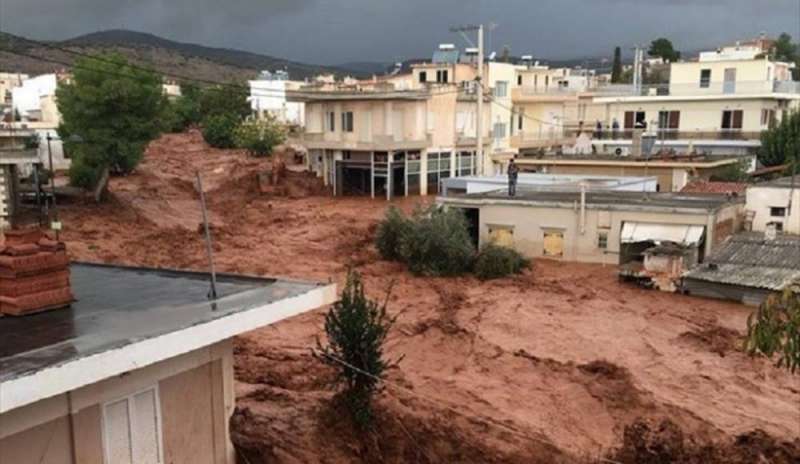 Inondazioni e alluvioni: almeno 10 morti in Grecia