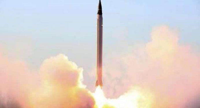 Iran, il Parlamento: “I programmi di difesa e missilistici non saranno negoziati con nessuno”