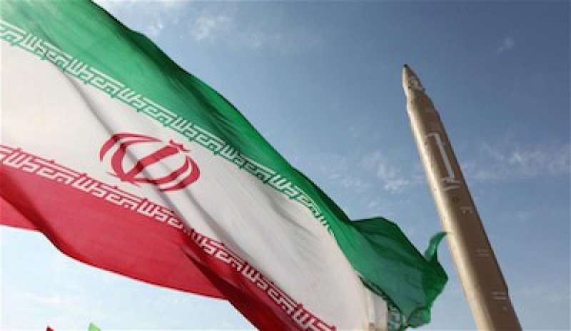 Iran, i Pasdaran avvertono: “Abbiamo il ‘padre di tutte le bombe’”