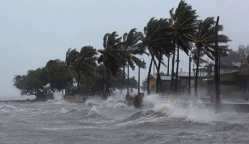 Irma miete le prime vittime, Caraibi devastati: scattata l’evacuazione in Florida