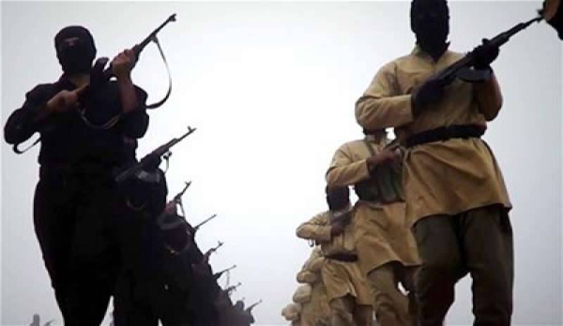 ISIS, NUOVO VIDEO DELL’ORRORE: 14ENNE TORTURATO DAI JIHADISTI IN SIRIA