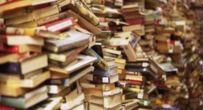Istat choc, gli italiani non leggono: “Nel 2016 il 57% non ha aperto libri”
