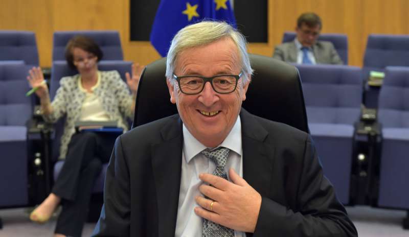 Juncker: “Italia sbaglia, ecco cosa rischia”