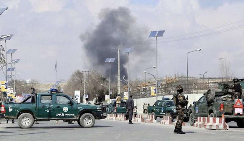 Kabul, kamikaze vicino ambasciate: 4 morti