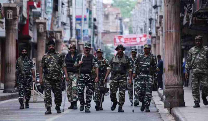 Kashmir, l'Ue chiede di evitare l'escalation di tensioni