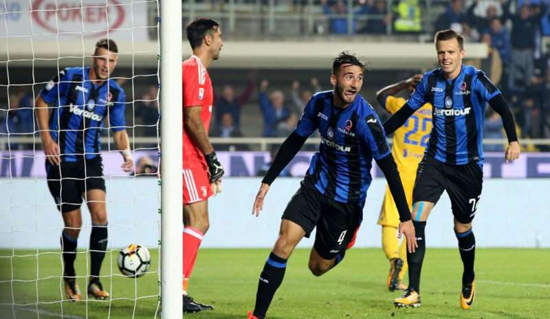 L'Atalanta stoppa la Juventus sul 2-2: il Napoli è primo