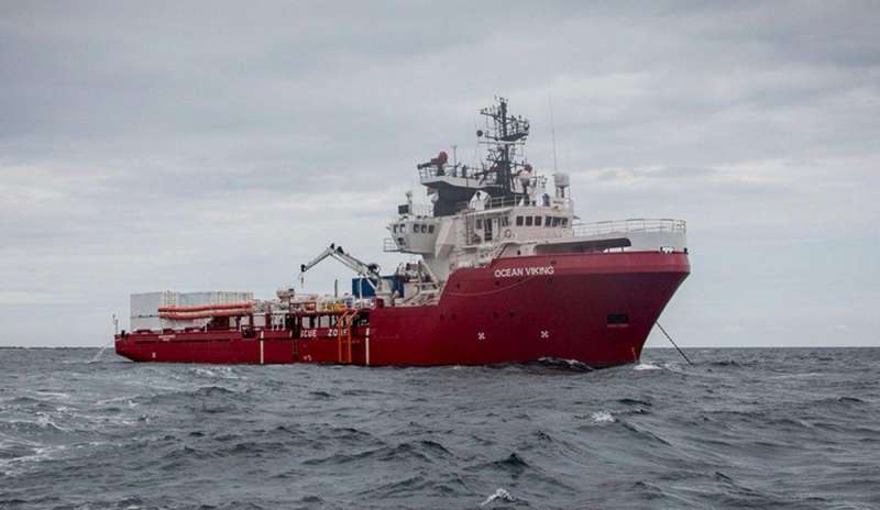 L'Ocean Viking attraccherà a Messina