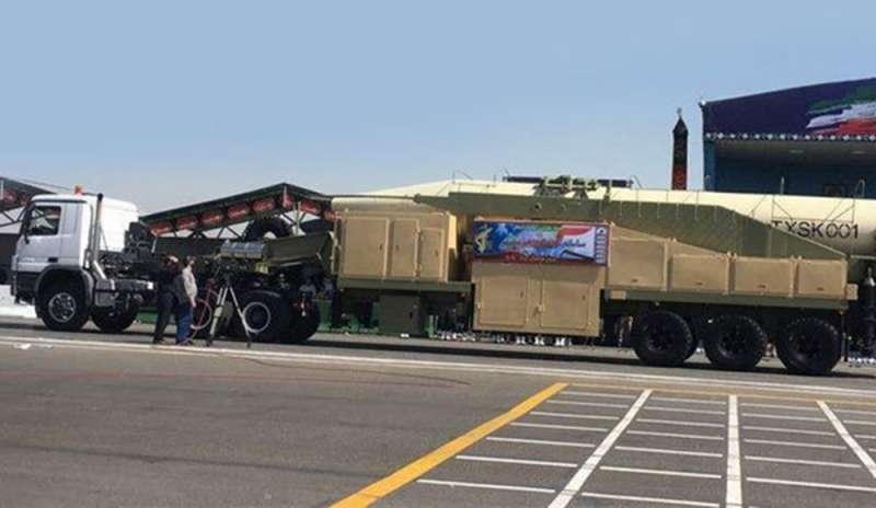 L’Iran svela il super missile Khorramshahr, ha una gittata di 2mila chilometri