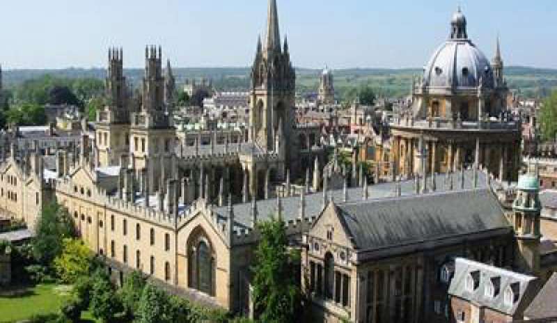 La Brexit spaventa Oxford: il college pensa a un campus a Parigi