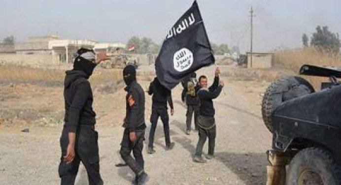 La Cnn: L’Isis sta formando una cellula per le armi chimiche in Siria
