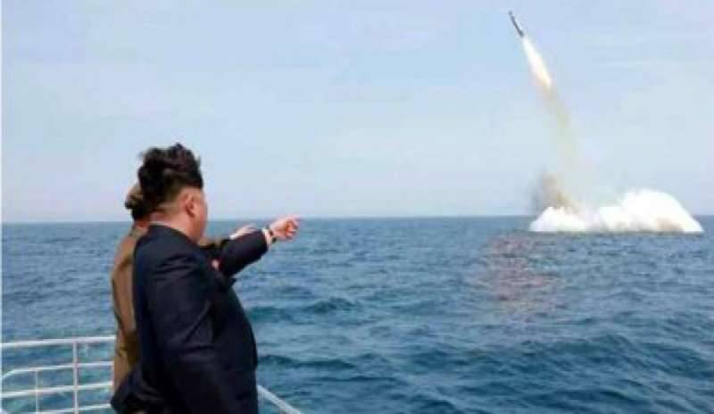 La Corea del Nord lancia 4 missili nel mar del Giappone. Mogherini: “Seria minaccia per la sicurezza globale”