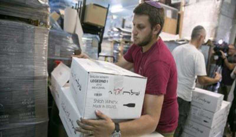 La Francia impone etichette per i prodotti delle colonie israeliane, Tel Aviv protesta