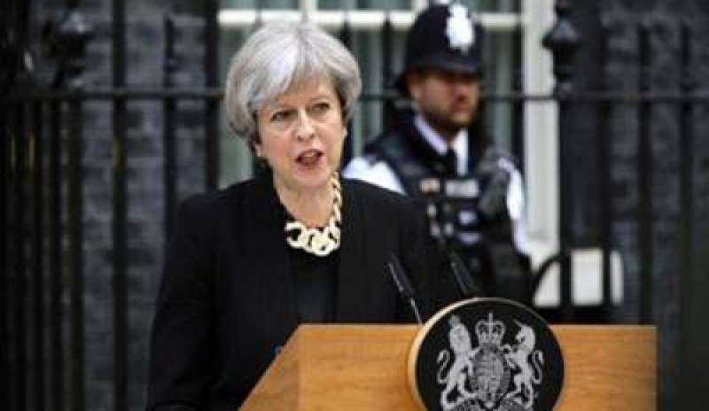 La premier britannica May: “Troppa tolleranza, ora si cambia”