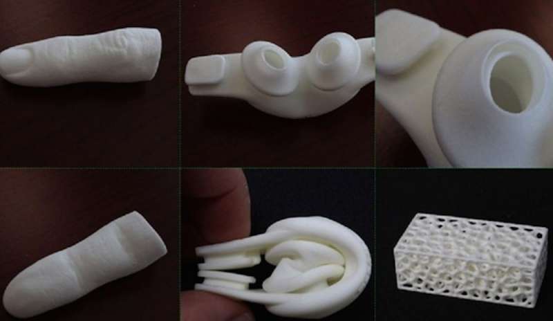 La prima stampante 3D con gli “occhi”