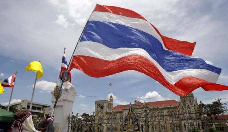 La Thailandia ha votato, risultato in bilico