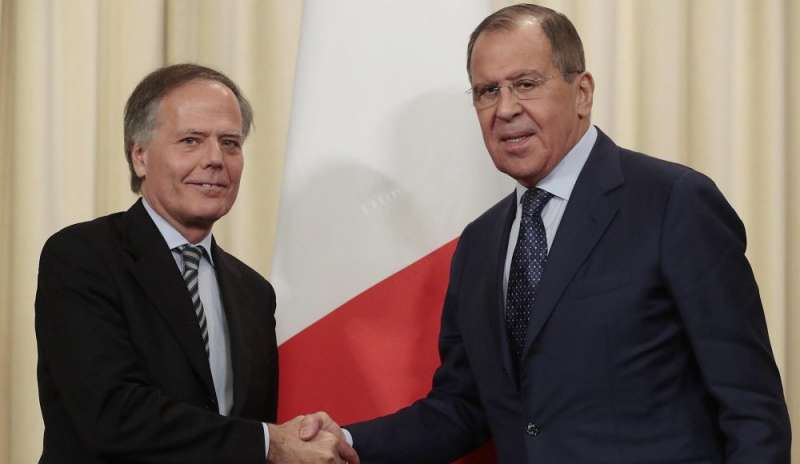 Lavrov: “Sanzioni atto anomalo”