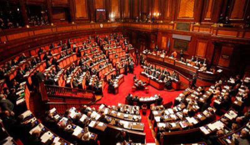 Legge elettorale: pressing del Pd, M5s e Forza Italia frenano