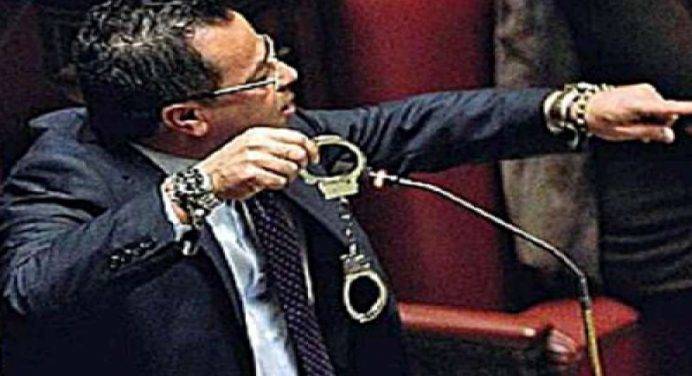 L’eurodeputato Buonanno ai rom: “Siete la feccia della società”
