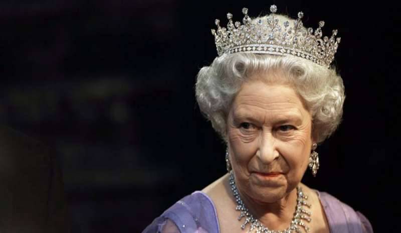 “London Bridge is down”, svelato il piano segreto per la morte di Elisabetta II
