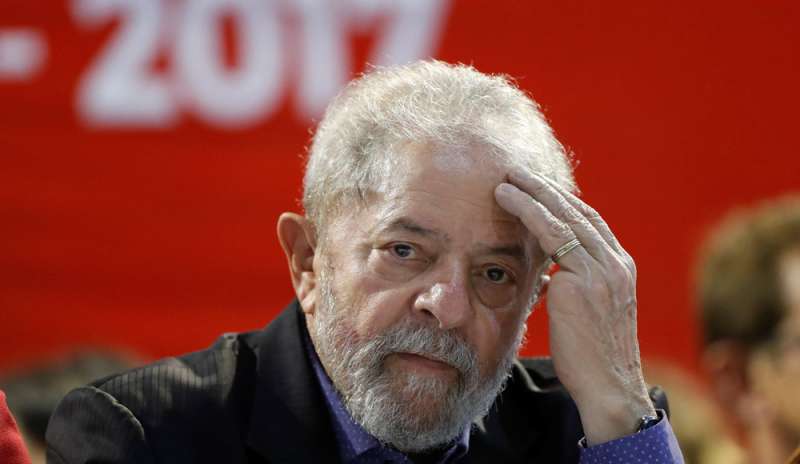 Lula verso il carcere: “Si consegni entro le 17”