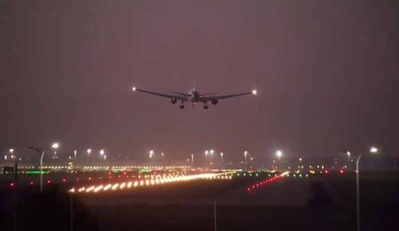 Madrid, Boeing costretto a un atterraggio d'emergenza