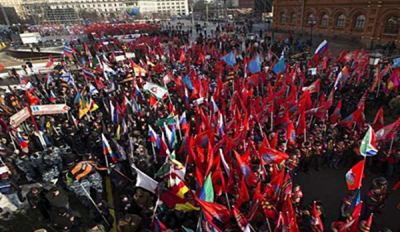 Manifestazione “anti Maidan” a Mosca. In 35.000 contro Kiev