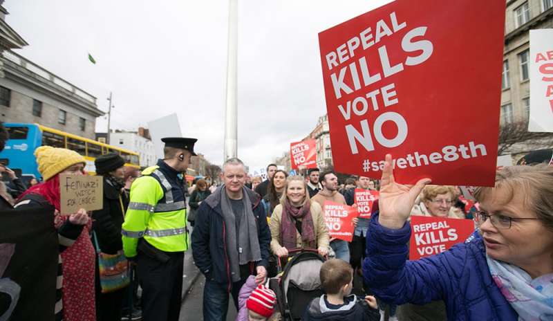 Massiccia manifestazione contro l'aborto a Dublino