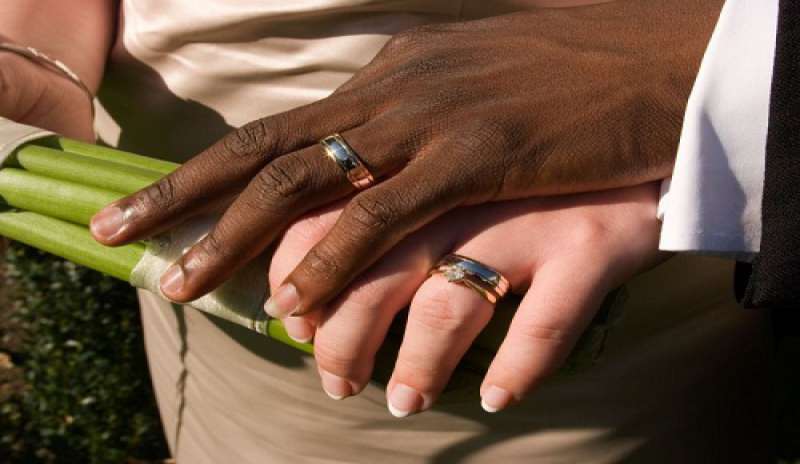 Messina: falsi matrimoni per il permesso di soggiorno