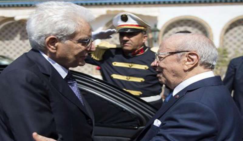 MATTARELLA A TUNISI: “IN LIBIA SERVE UNA SOLUZIONE POLITICA”