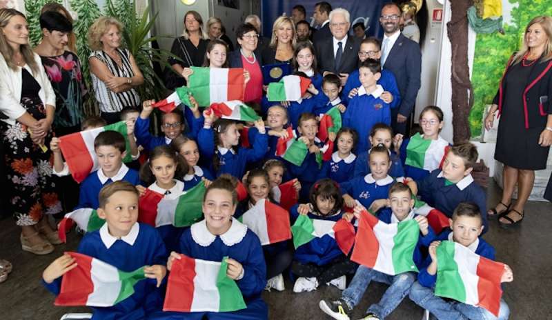 Mattarella: “La scuola accresce il capitale sociale del Paese”