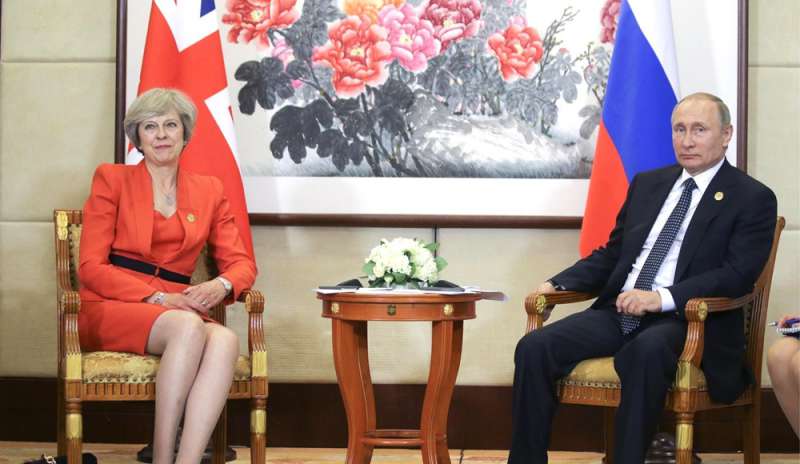 May attacca Putin: “Stop alle interferenze in Occidente”