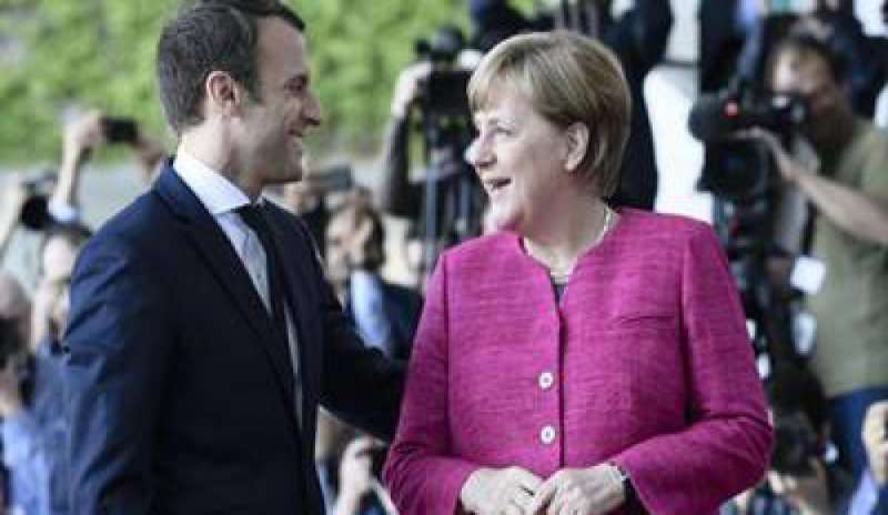 Merkel-Macron: rifondare l’Unione europea e se necessario modificare i Trattati
