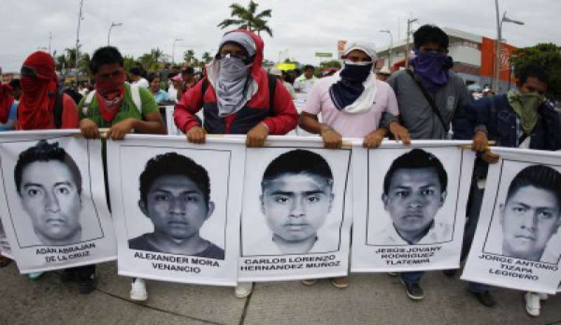 Messico, identificato uno dei 43 studenti rapiti