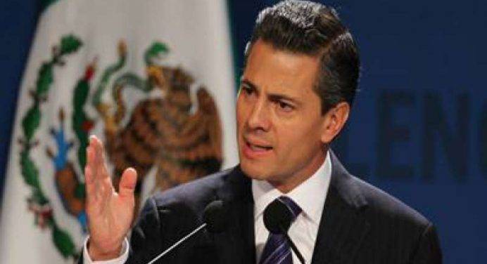 Messico, il presidente Nieto risponde a Trump: “Non abbiamo intenzione di pagare il muro”