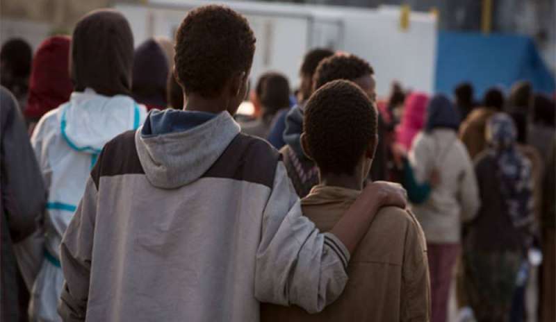 Migranti: 25.800 minori non accompagnati giunti in Italia nel 2016