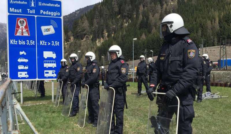 Migranti, al via i controlli dell’esercito austriaco al Brennero