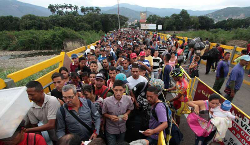 Migranti venezuelani: meeting dei grandi del Sudamerica