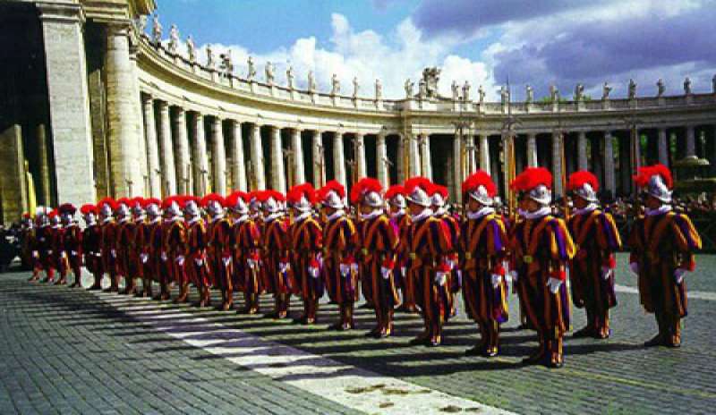 Minaccia Isis in Vaticano: “Difenderemo Francesco in qualsiasi momento”