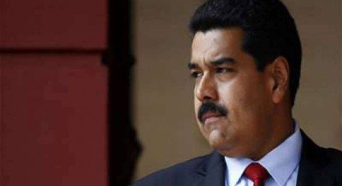 Crisi in Venezuela, gli Usa minacciano sanzioni economiche contro il regime
