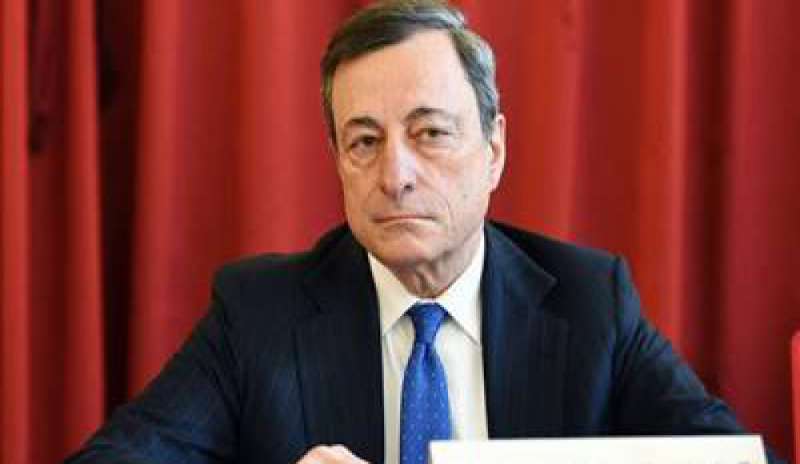 Monito di Draghi: “L’euro è irrevocabile, preoccupati da potenziali misure protezionistiche”
