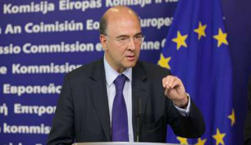 Moscovici: “L’uscita della Francia dall’Euro sarebbe una catastrofe”
