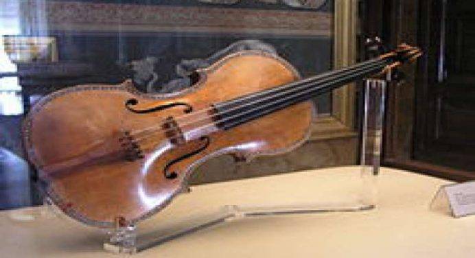 Musica: svelato il segreto dello Stradivari