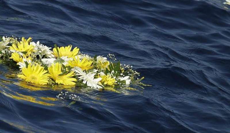Nelle chiese una targa per ricordare un migrante morto in mare