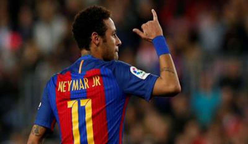 Neymar al Psg, il Qatar paga la clausola rescissoria: aggirato il fair play finanziario