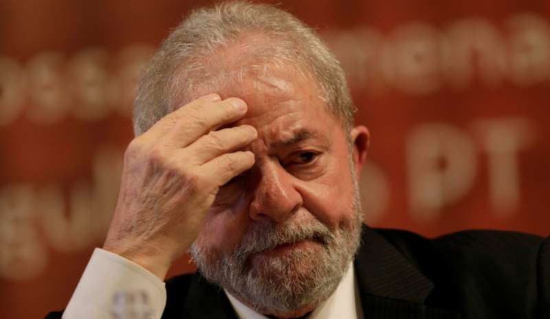 No dei giudici: Lula resta in carcere