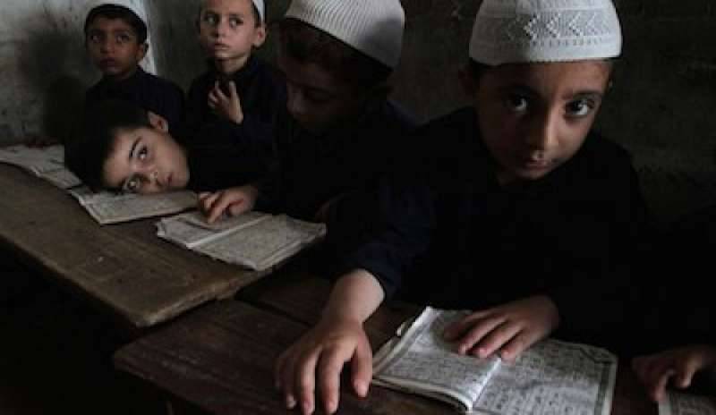 Non si converte all’Islam: 15enne ammazzato di botte dai compagni di classe