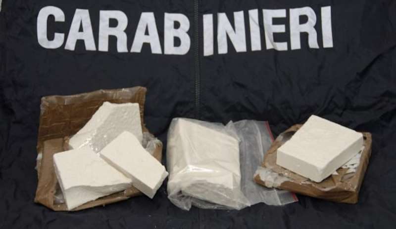 Nove arresti per spaccio di droga in 5 regioni